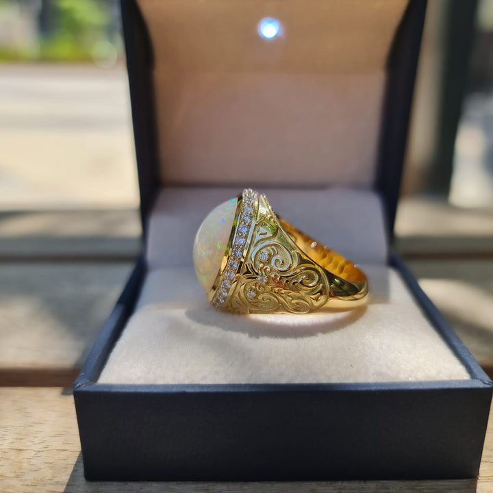 טבעת לגבר עם אופל טבעי 10.00 קראט ויהלומים