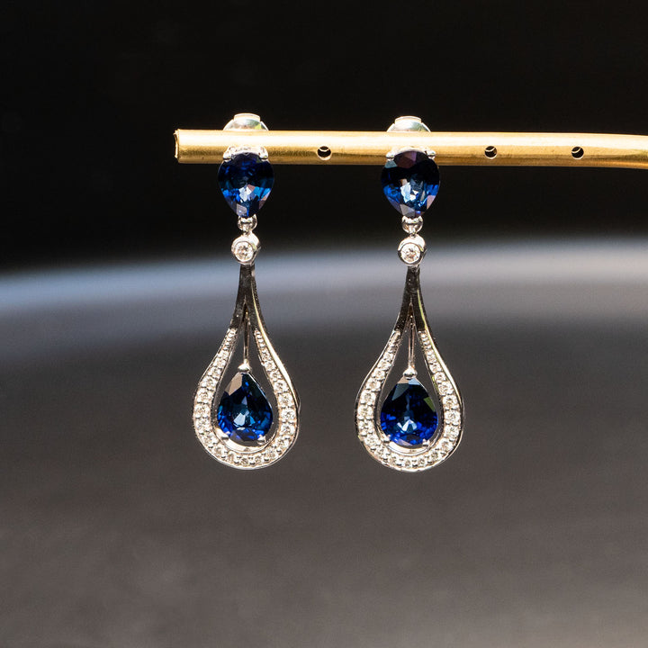 עגילים בעיצוב אישי עם שיבוץ 4 טיפות אבני חן ומסביב יהלומים