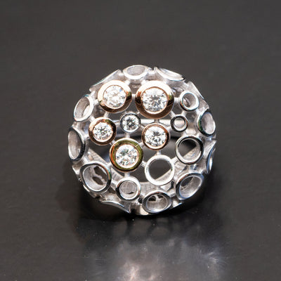 טבעת מעוצבת משובצת 6 יהלומים עגולים, מתנה קלאסית ומיוחדת